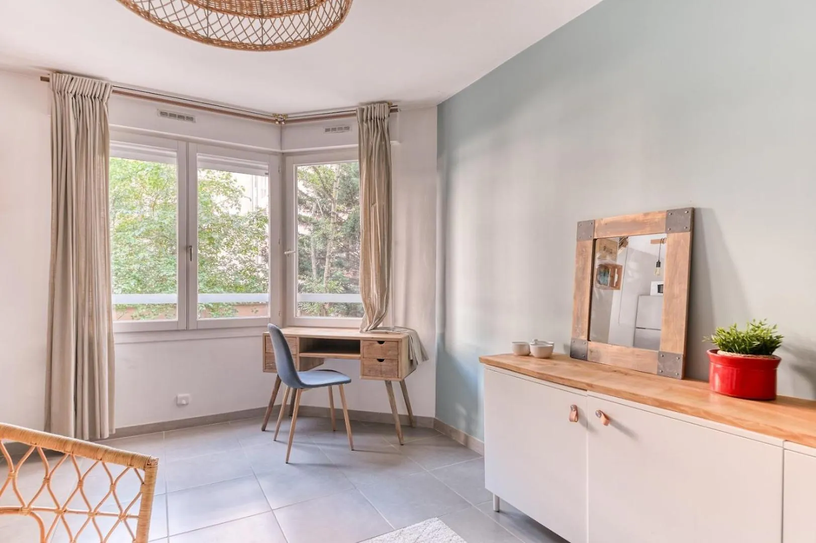 Guestready - Sunny Japandi In Central Lyon France