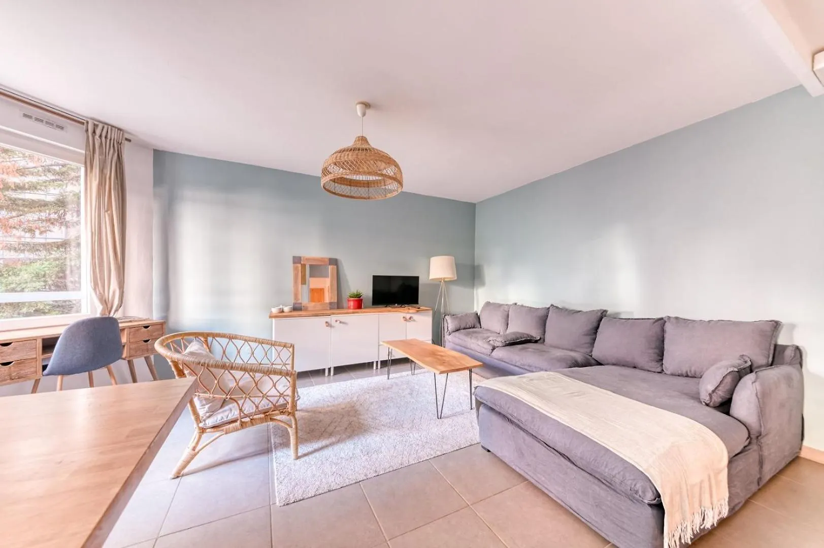 Guestready - Sunny Japandi In Central Lyon Apartment