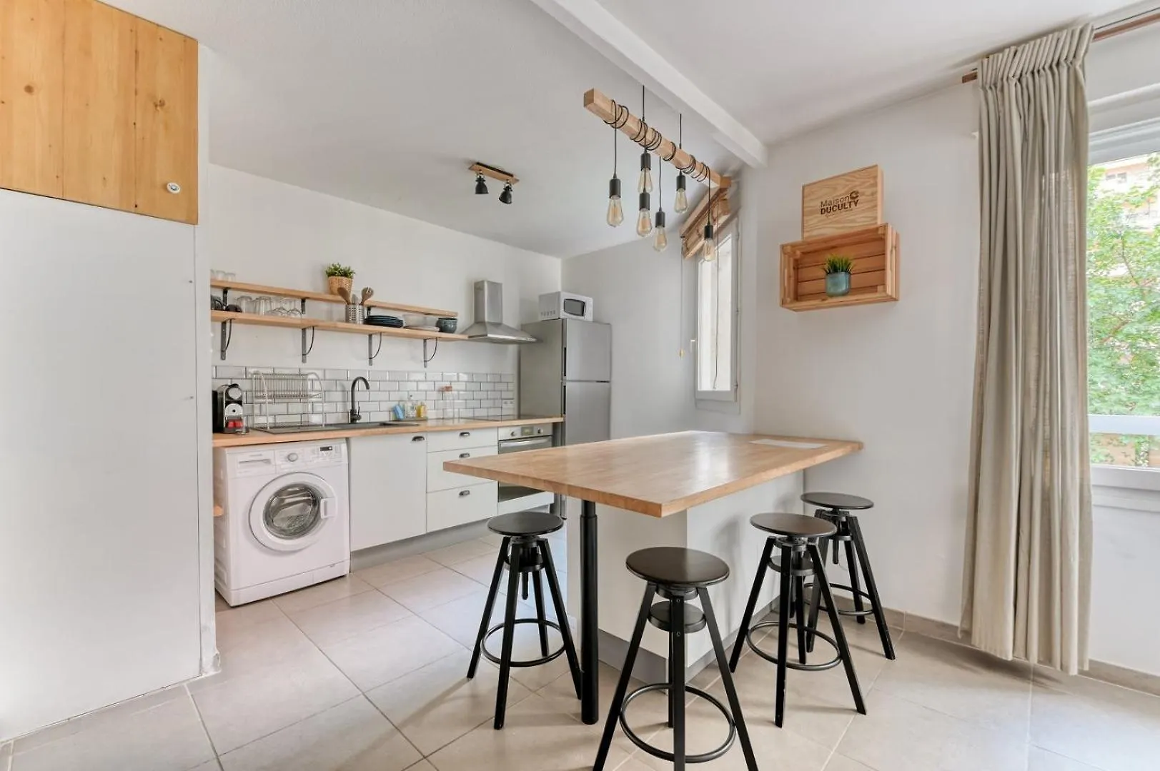 Guestready - Sunny Japandi In Central Lyon 0*,  France