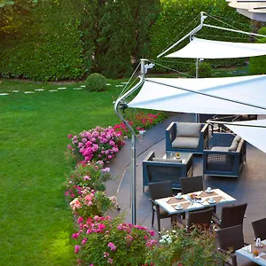 4* شقة فندقية وارويك راين أستريد -